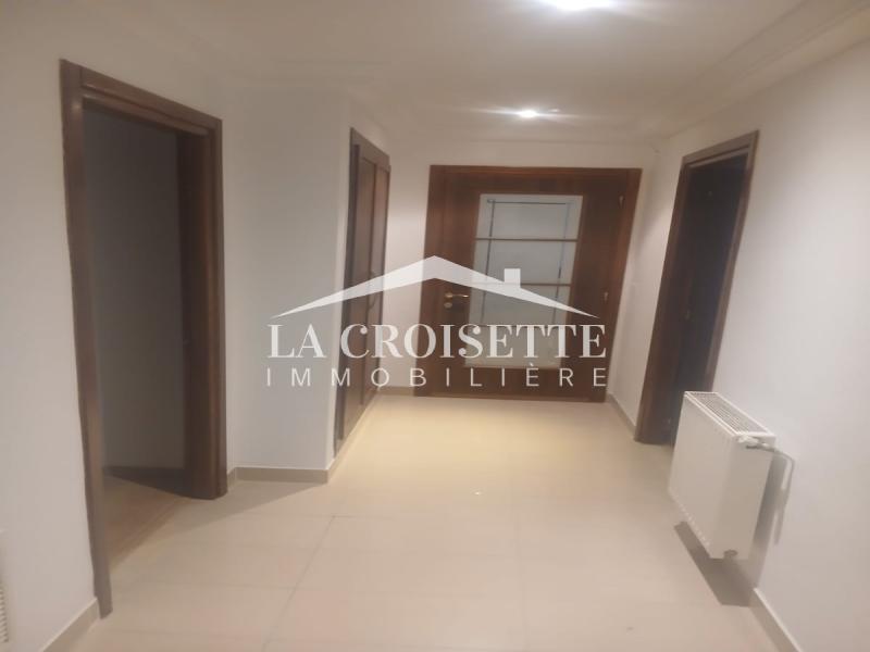 Appartement S+4 à Ain Zaghouan Nord